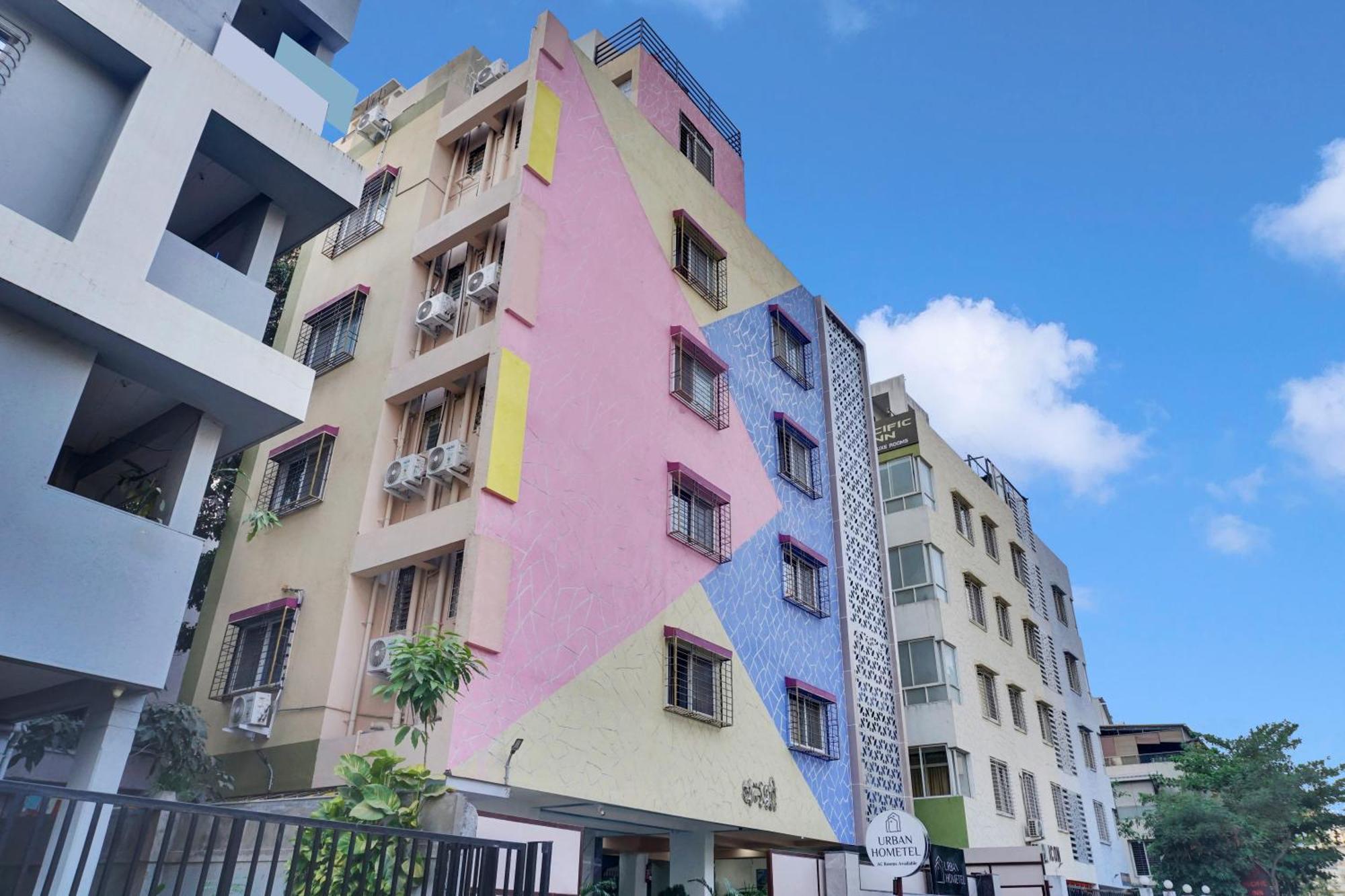 Urban Hometel Pune Eksteriør bilde